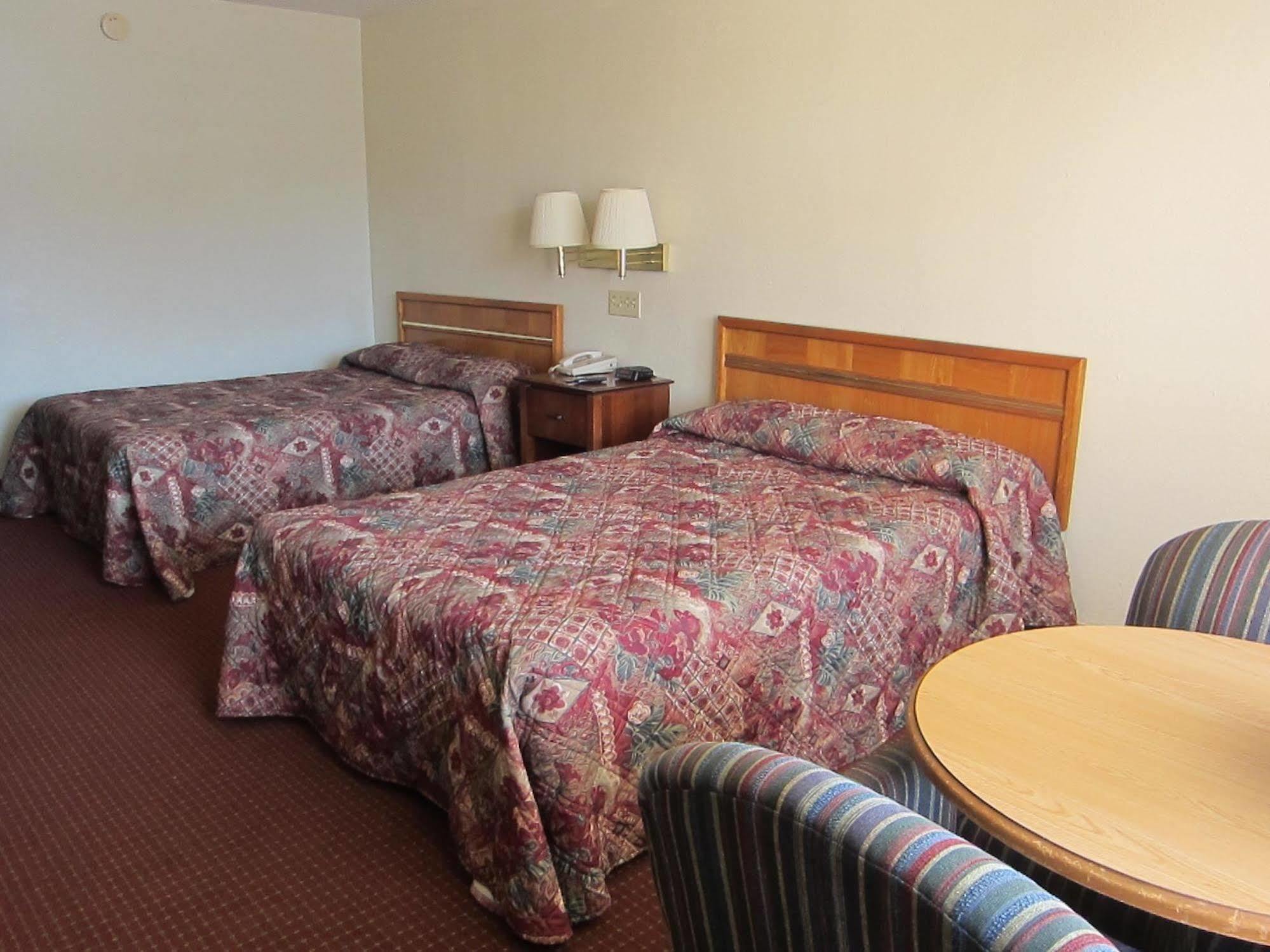Greenes Motel Boone Room photo