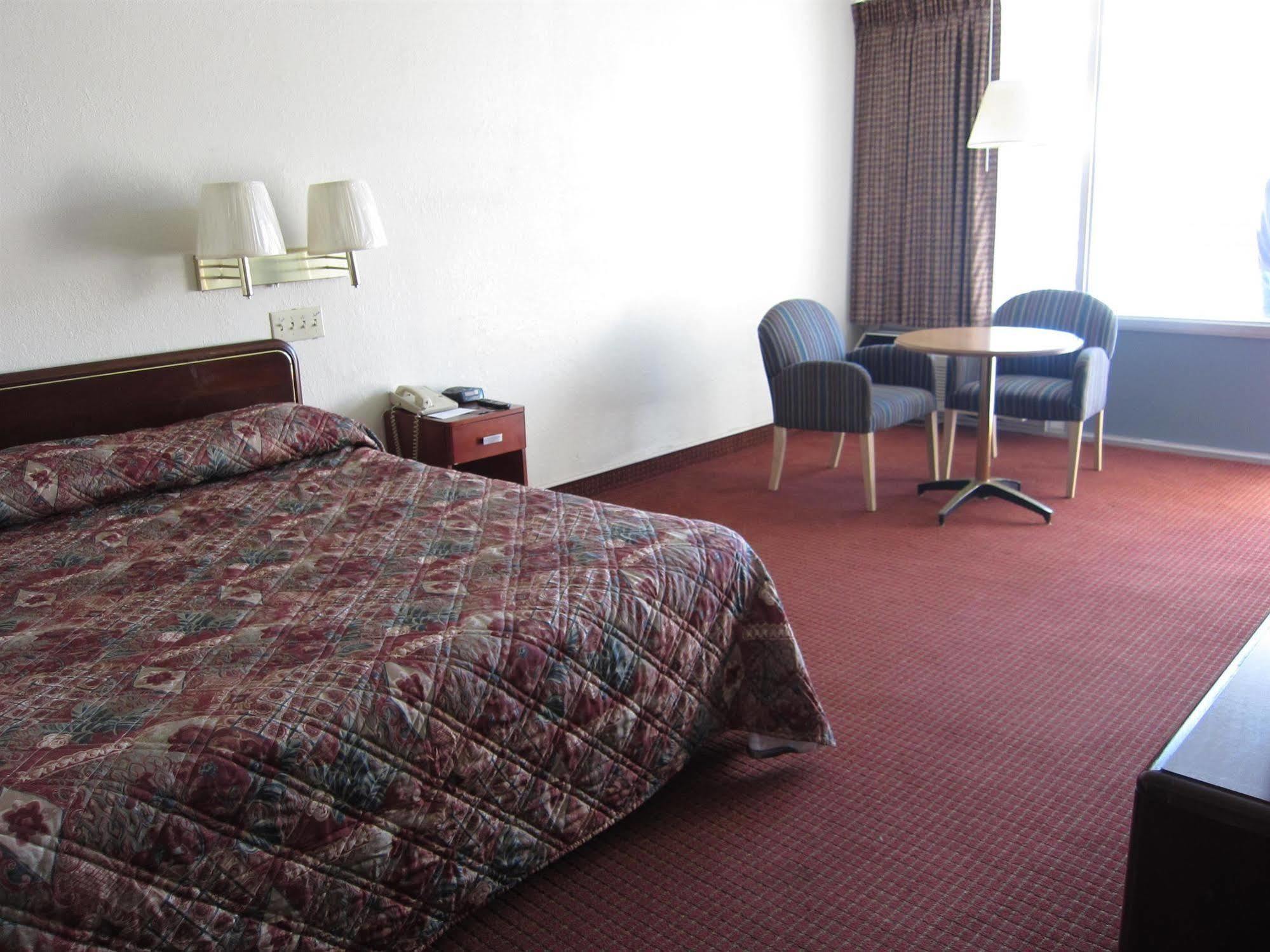 Greenes Motel Boone Room photo
